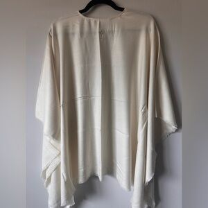 Peter Millar Ivory Silk and Cashmere Wrap NWT - One Size